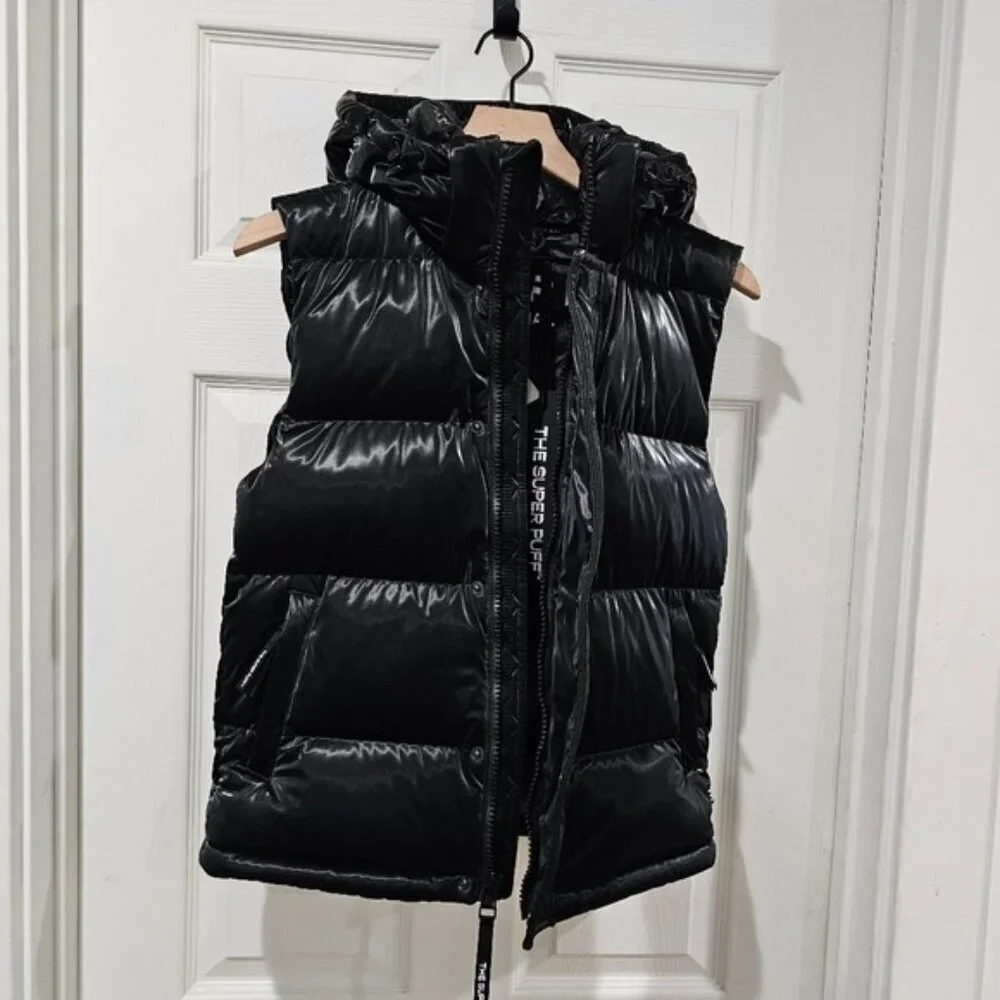 Aritzia the super puff™ vest - Picture 8 of 16